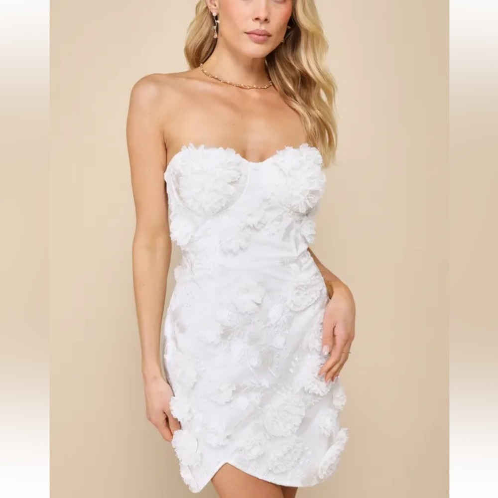 White 3D floral bustier dress from Lulu’s - bride